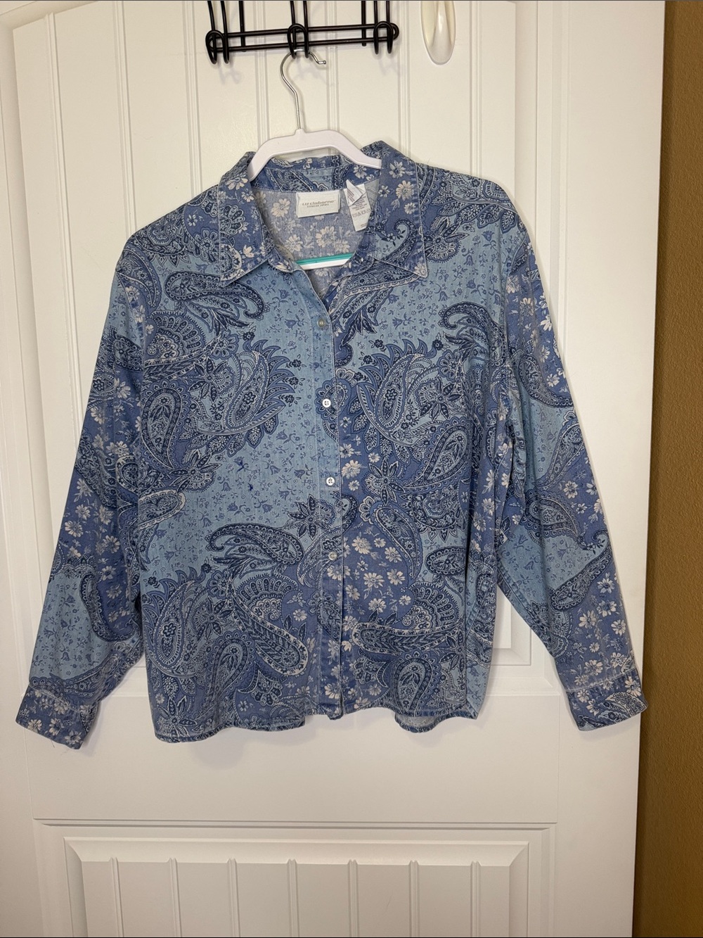 Liz Claiborne Lizwear Blue Paisley Button-Up Shirt Size XL - Picture 2 of 7